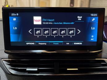 PEUGEOT 3008 1.2 PureTech Allure Premium 5dr EAT8