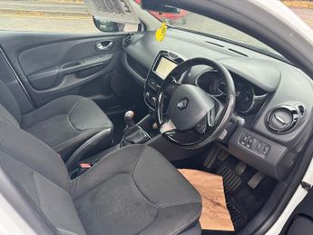 RENAULT CLIO 0.9 TCE 90 Dynamique Nav 5dr