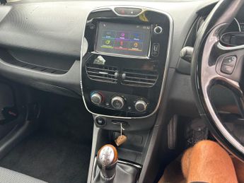 RENAULT CLIO 0.9 TCE 90 Dynamique Nav 5dr