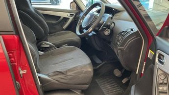 CITROEN GRAND C4 PICASSO 1.6 e-HDi Airdream VTR+ 5dr EGS6