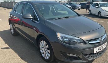 Vauxhall Astra 1.6 CDTi 16V ecoFLEX 136 Tech Line 5dr ++ NAV / 20 TAX / 11 SERV