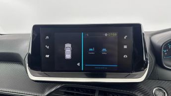 PEUGEOT E-2008 50kWh Active Premium SUV 5dr Electric Auto (136 ps)