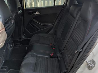 MERCEDES-BENZ GLA GLA 200d AMG Line 5dr Auto