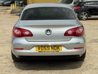 VOLKSWAGEN PASSAT 2.0 GT TDI CR 4dr DSG
