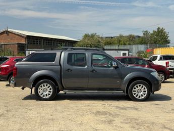 NISSAN NAVARA Double Cab Pick Up Outlaw 3.0dCi V6 231 4WD Auto