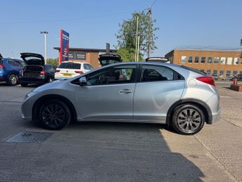 HONDA CIVIC 1.6 i-DTEC SE 5dr ++ 20 TAX / 78 MPG / 12 MONTHS MOT ++