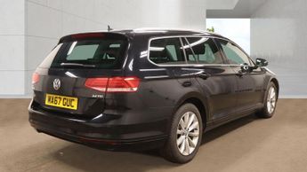 VOLKSWAGEN PASSAT 2.0 TDI SE Business 5dr DSG ++ NAV / ULEZ / DAB / BLUETOOTH / 61