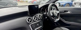 MERCEDES-BENZ A-CLASS A200d AMG Line 5dr Auto ++ NIGHT PACK / NAV / CAMERA / 70 MPG ++