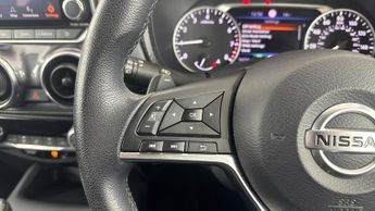 NISSAN JUKE 1.0 DIG-T N-Connecta SUV 5dr Petrol DCT Auto Euro 6 (s/s) (114 p