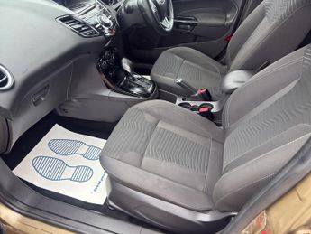 FORD FIESTA 1.6 Titanium 5dr Powershift