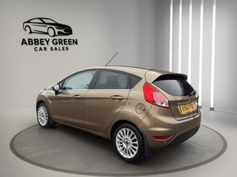 FORD FIESTA 1.6 Titanium 5dr Powershift