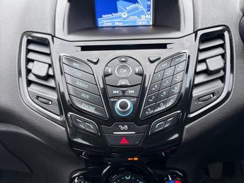 FORD FIESTA 1.0 EcoBoost Zetec 5dr