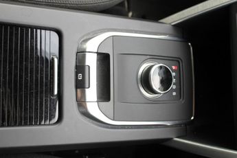 LAND ROVER DISCOVERY SPORT 2.0 Si4 240 HSE 5dr Auto [5 Seat]