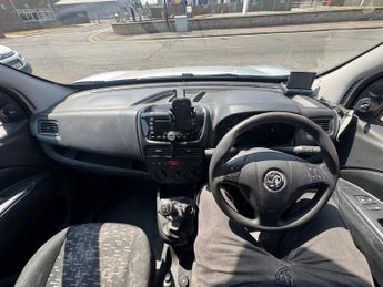 VAUXHALL COMBO 2000 1.4i 16V H1 Van
