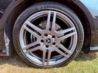 MERCEDES-BENZ E CLASS 3.0L V6 AMG Sport Pack