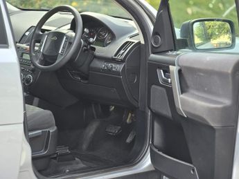 LAND ROVER FREELANDER 2.2 Td4 GS 5dr Auto