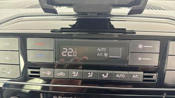 VOLKSWAGEN UP! 36.8kWh e-up! Hatchback 5dr Electric Auto (82 ps)