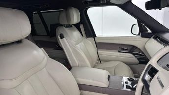 LAND ROVER RANGE ROVER 3.0 P400 MHEV Autobiography SUV 5dr Petrol Auto 4WD Euro 6 (s/s)