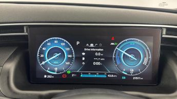 HYUNDAI TUCSON 1.6 h T-GDi Premium SUV 5dr Petrol Hybrid Auto Euro 6 (s/s) (230