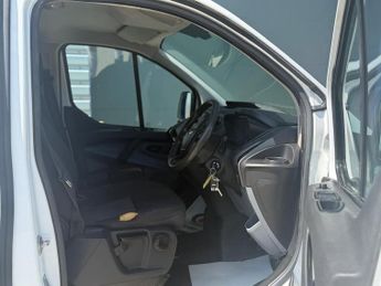 FORD TRANSIT CUSTOM 2.0 TDCi 105ps Low Roof Van