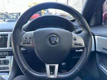 JAGUAR XF 3.0d V6 R-Sport 4dr Auto [Start Stop]