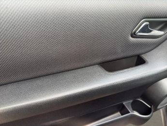 MERCEDES-BENZ A-CLASS A160 Classic SE 3dr CVT Auto