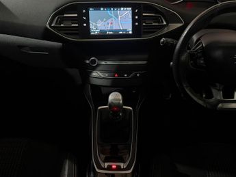 PEUGEOT 308 1.6 BlueHDi 120 GT Line 5dr