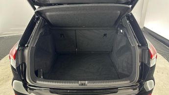 AUDI Q4 E-TRON 40 S line SUV 5dr Electric Auto 82kWh (204 ps)