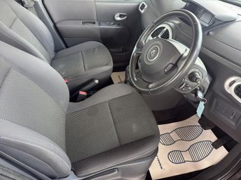 RENAULT GRAND MODUS 1.6 Dynamique 5dr Auto