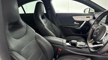 MERCEDES-BENZ CLA 1.3 CLA250e 15.6kWh AMG Line (Premium) Coupe 4dr Petrol Plug-in 