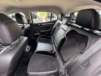 RENAULT MEGANE 1.5 dCi Dynamique Nav 5dr ++ 20 TAX / 76 MPG / ULEZ / DAB / BLUE