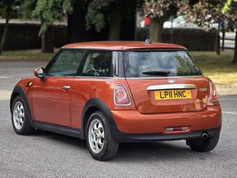 MINI HATCH 1.6 Cooper Hatchback 3dr Petrol Steptronic Euro 5 (122 ps)