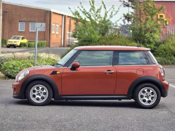 MINI HATCH 1.6 Cooper Hatchback 3dr Petrol Steptronic Euro 5 (122 ps)