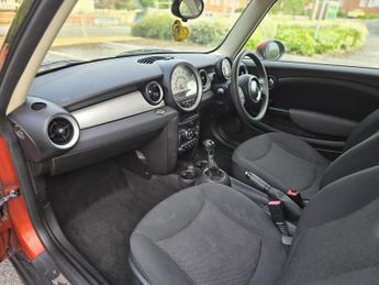 MINI HATCH 1.6 Cooper Hatchback 3dr Petrol Steptronic Euro 5 (122 ps)