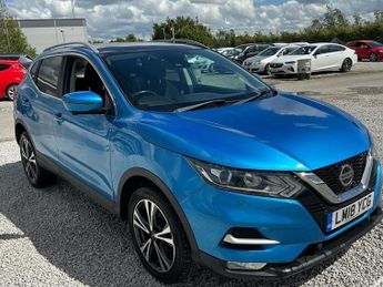 Nissan Qashqai 1.2 DiG-T N-Connecta 5dr ++ PANROOF / NAV / CAMERA / ULEZ ++