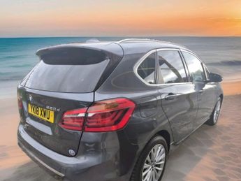 BMW 2 SERIES 220d xDrive Luxury 5dr Step Auto