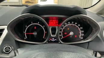 FORD FIESTA 1.4 Titanium 5dr Auto
