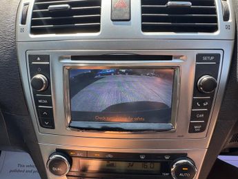 TOYOTA AVENSIS 2.0 D-4D TR 5dr ++ NAV / BLUETOOTH / 35 TAX / CAMERA ++
