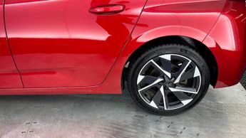 PEUGEOT 308 1.2 PureTech Allure Premium 5dr EAT8