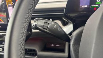 VOLKSWAGEN ID.BUZZ Pro 77kWh Life MPV 5dr Electric Auto (204 ps)