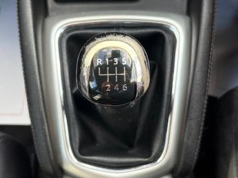 NISSAN QASHQAI 1.5 dCi Acenta Premium 5dr ++ PANROOF / NAV / CAMERA / 20 TAX / 