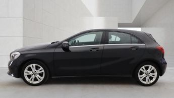 MERCEDES-BENZ A-CLASS A180d Sport Premium 5dr Auto ++ NAV / CAMERA / LEATHER / ULEZ ++