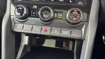 SKODA KAROQ 1.5 TSI ACT SportLine SUV 5dr Petrol DSG Euro 6 (s/s) (150 ps)