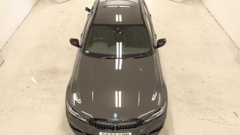 BMW 3 SERIES 2.0 330e 12kWh M Sport Pro Edition Touring 5dr Petrol Plug-in Hy