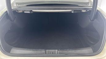 MERCEDES-BENZ CLA 2.0 CLA220d AMG Line (Premium Plus 2) Coupe 4dr Diesel 8G-DCT Eu