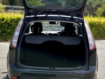 FORD FOCUS 1.8 TDCi Titanium 5dr