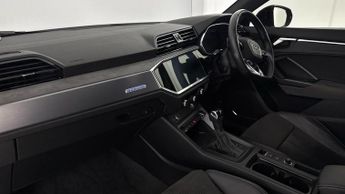 AUDI Q3 2.0 TFSI 45 Vorsprung SUV 5dr Petrol S Tronic quattro Euro 6 (s/