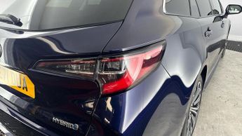 TOYOTA COROLLA 1.8 VVT-h GPF Excel Touring Sports 5dr Petrol Hybrid CVT Euro 6 