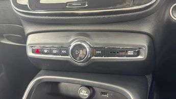 VOLVO XC40 1.5h T5 Twin Engine Recharge 10.7kWh Inscription SUV 5dr Petrol 
