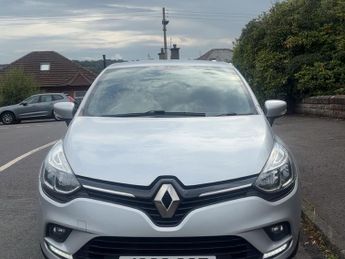 RENAULT CLIO 0.9 TCE 90 Iconic 5dr